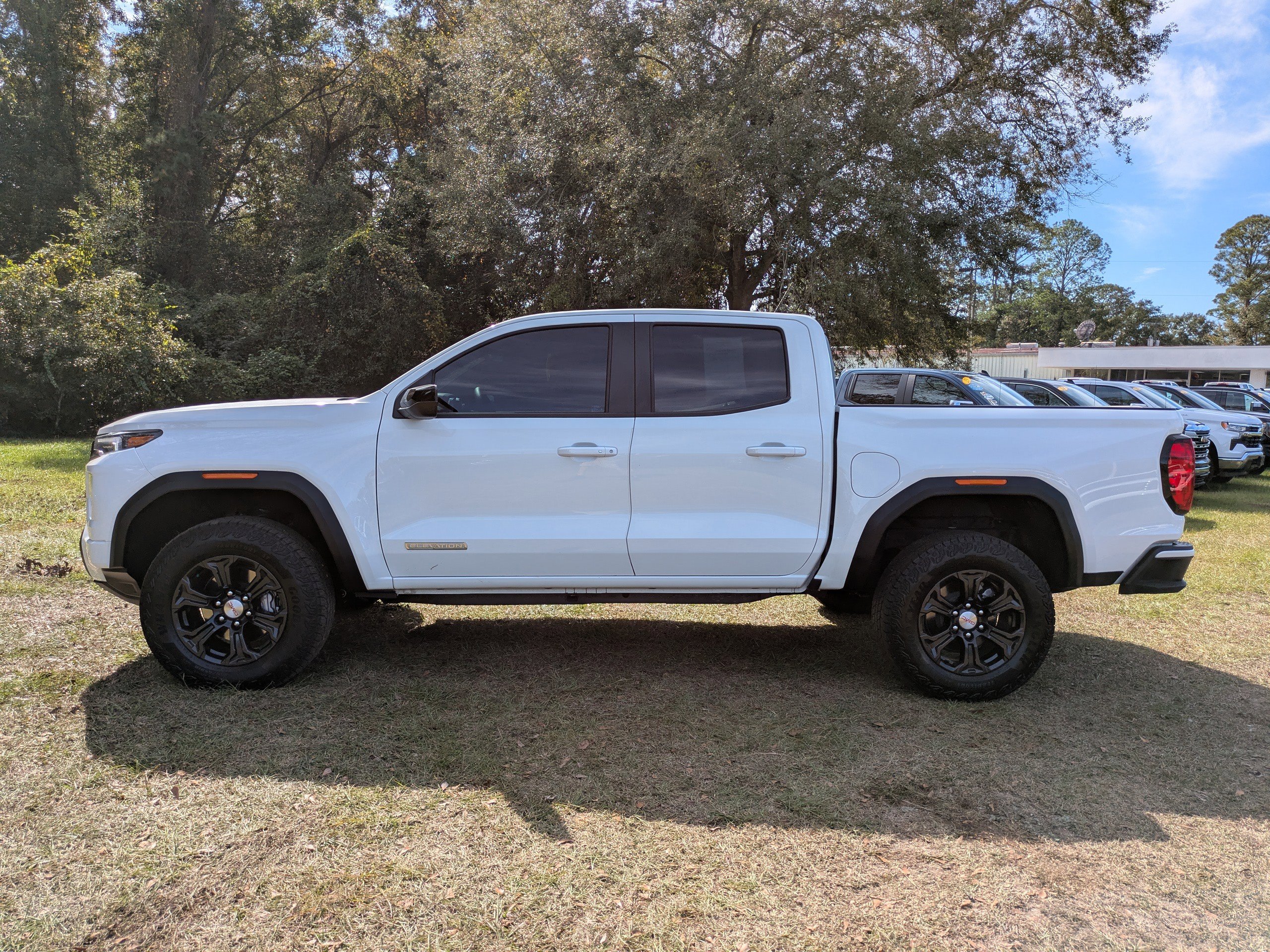 Used 2024 GMC Canyon Elevation w/ Convenience Package image 7