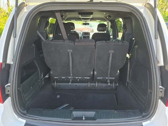 Used 2014 Dodge Grand Caravan SE image 30