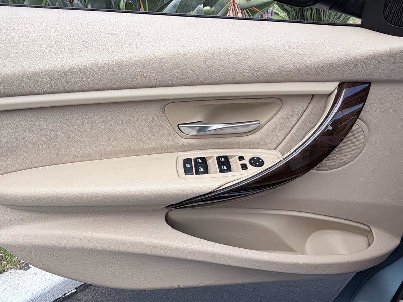 Used 2015 BMW 328i Sedan RWD image 17