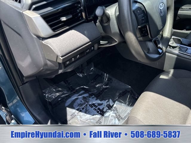 Used 2025 Toyota Camry LE FWD image 20