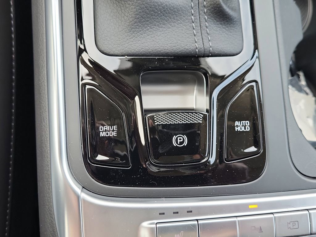 New 2026 Kia Carnival EX FWD image 24