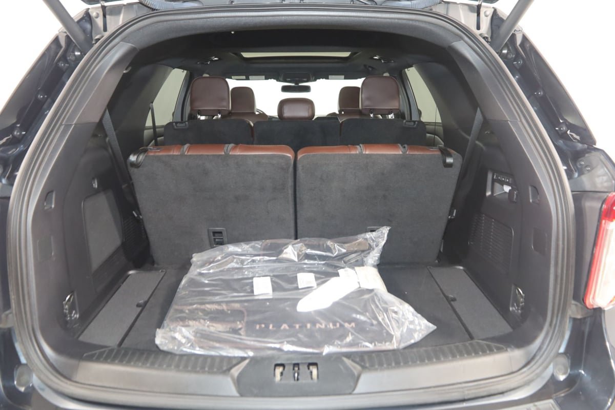 Used 2022 Ford Explorer Platinum w/ Equipment Group 601A AWD/4WD image 50
