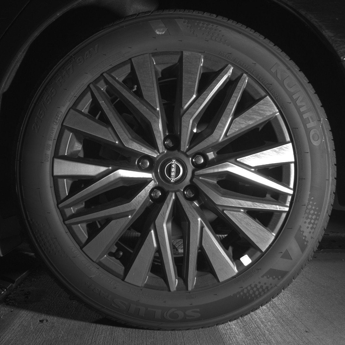 Used 2025 Nissan Altima 2.5 SV image 14