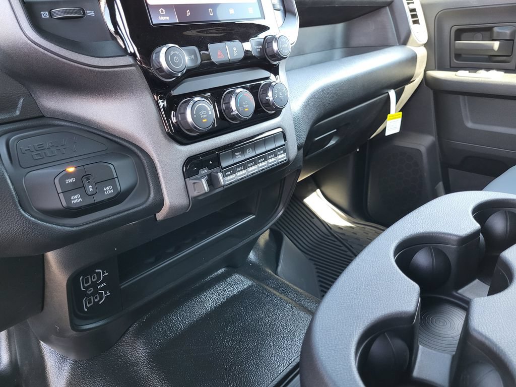 New 2026 RAM 2500 Tradesman AWD/4WD image 22