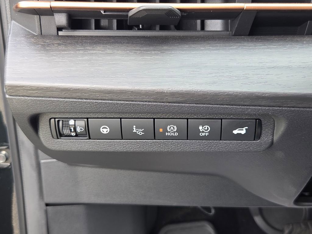 Used 2023 Nissan Ariya FWD image 23