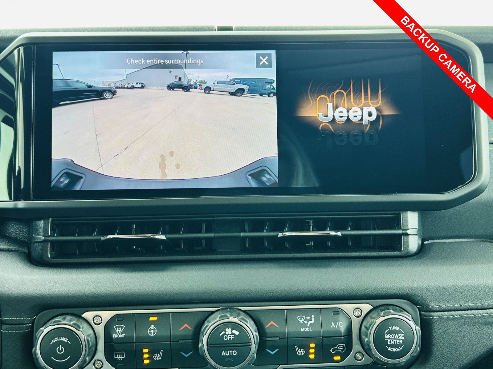 New 2026 Jeep Gladiator Sport AWD/4WD image 8