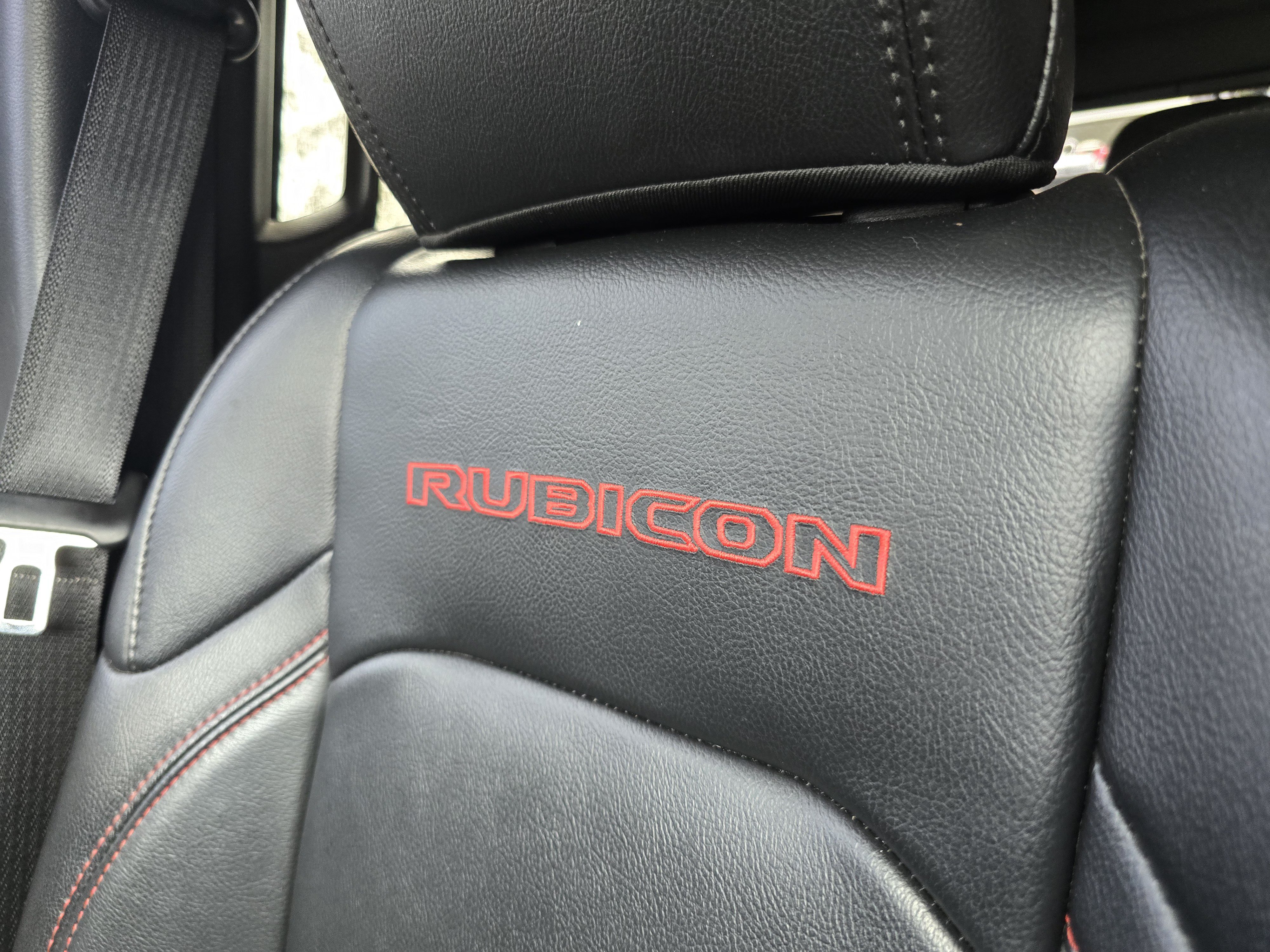 Used 2020 Jeep Gladiator Rubicon AWD/4WD image 32
