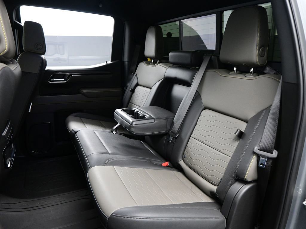 Used 2024 Chevrolet Silverado 1500 ZR2 w/ Technology Package image 35