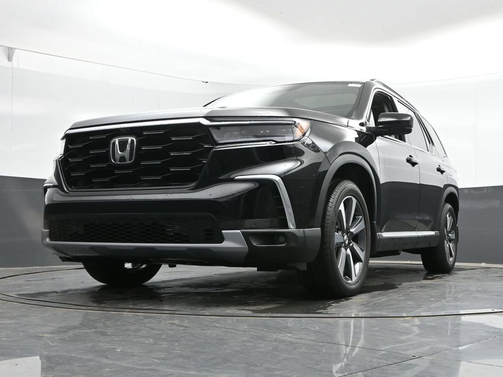 Used 2025 Honda Pilot Elite image 36