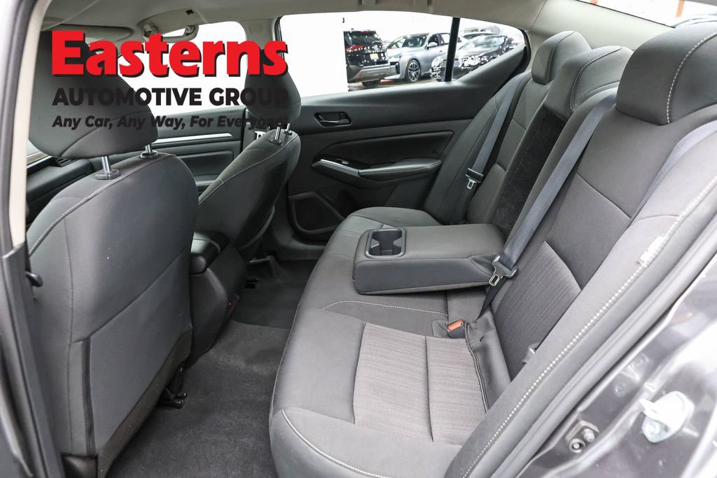 Used 2023 Nissan Altima 2.5 SV AWD/4WD image 23