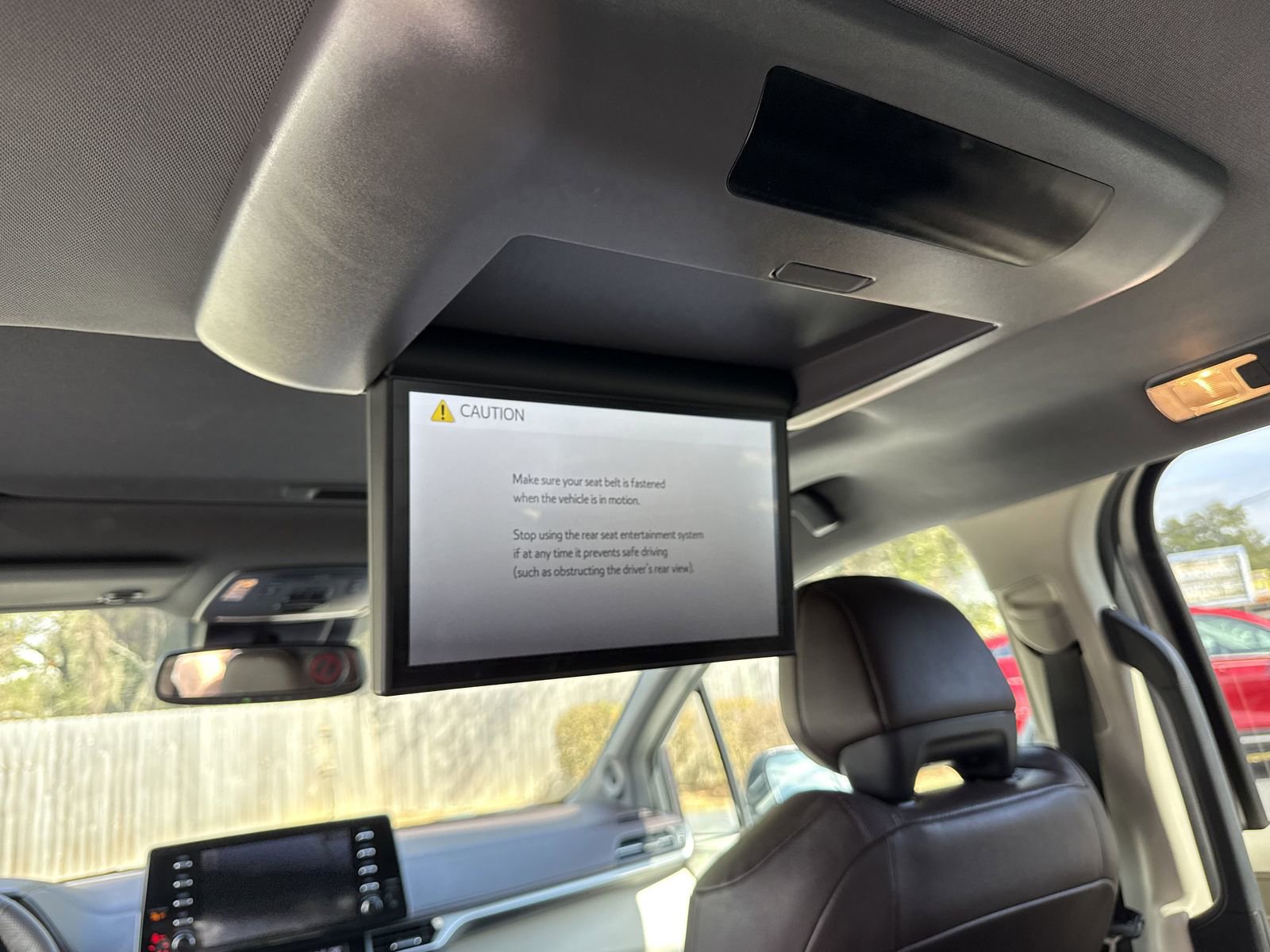 Used 2023 Toyota Sienna Platinum image 16