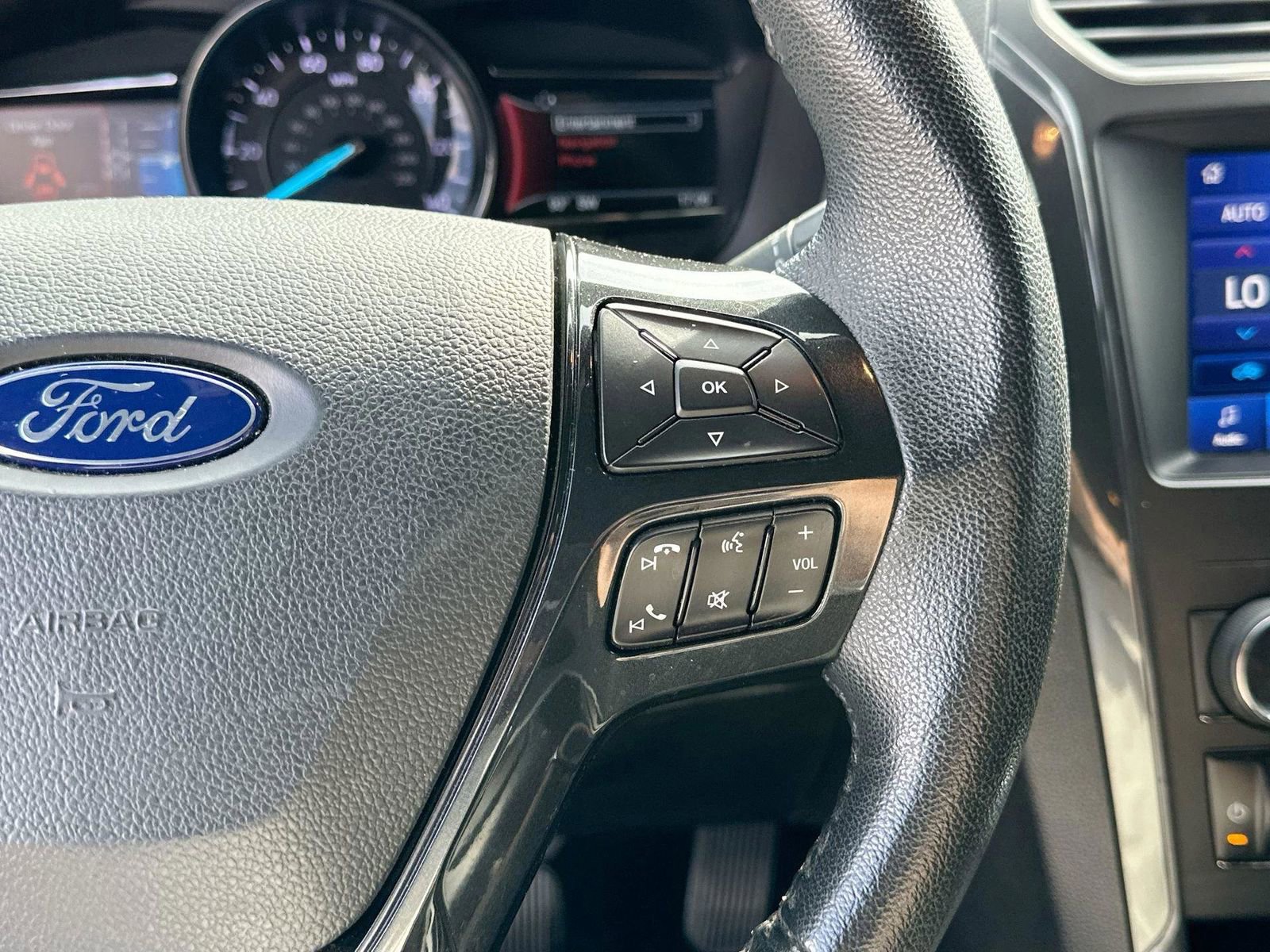 Used 2019 Ford Explorer XLT w/ Equipment Group 201A FWD image 27