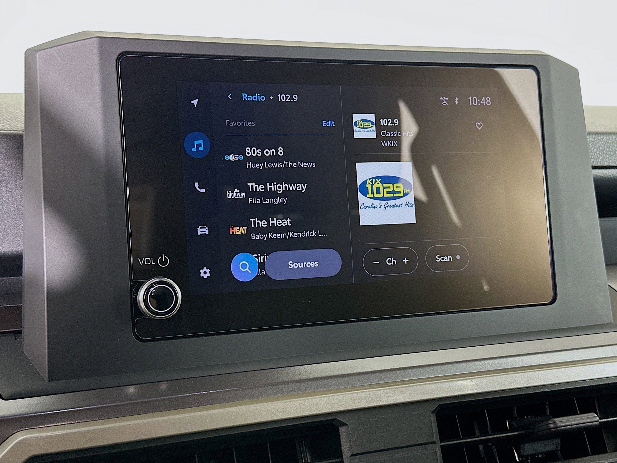 Used 2024 Toyota Tacoma SR5 image 21