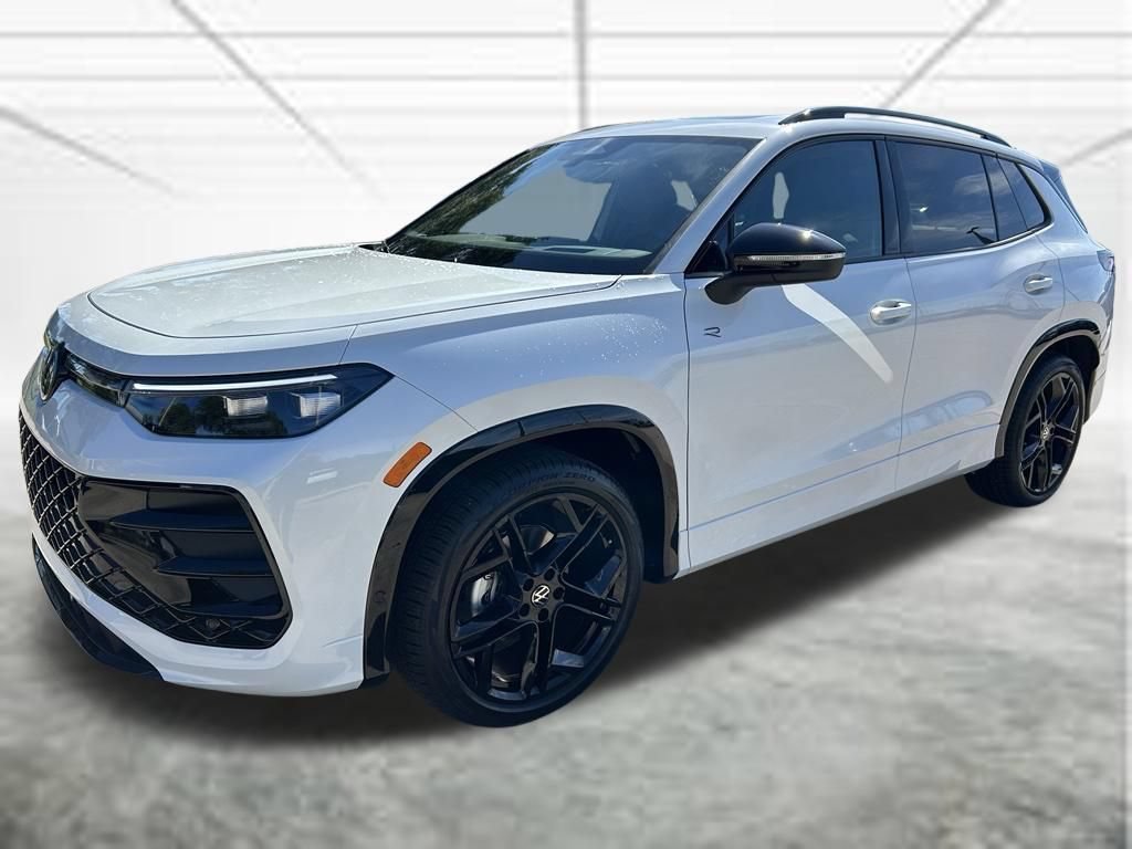 New 2026 Volkswagen Tiguan SE R-Line FWD image 2
