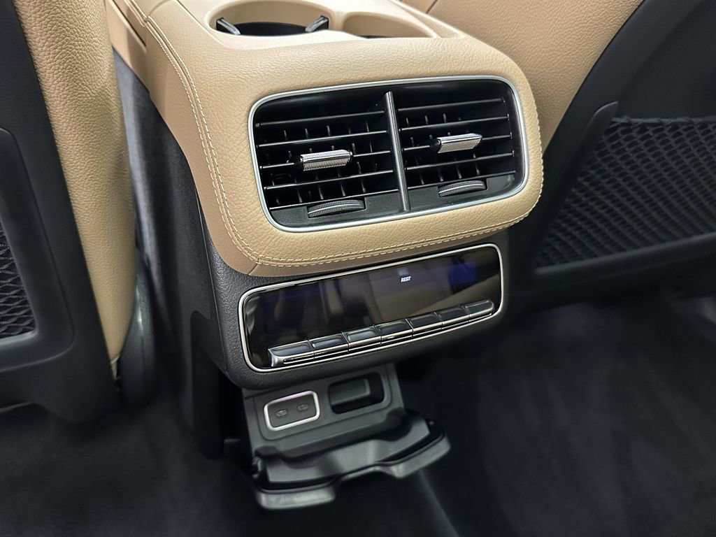 New 2026 Mercedes-Benz GLS 580 4MATIC image 27