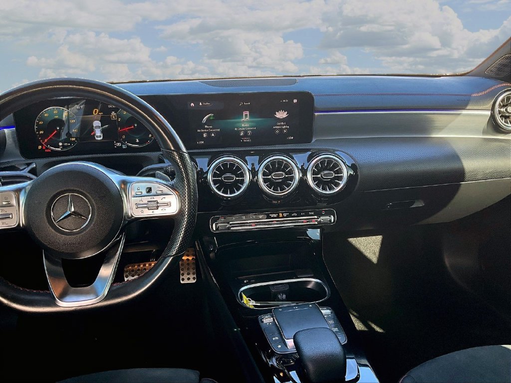Used 2022 Mercedes-Benz CLA 250 image 9