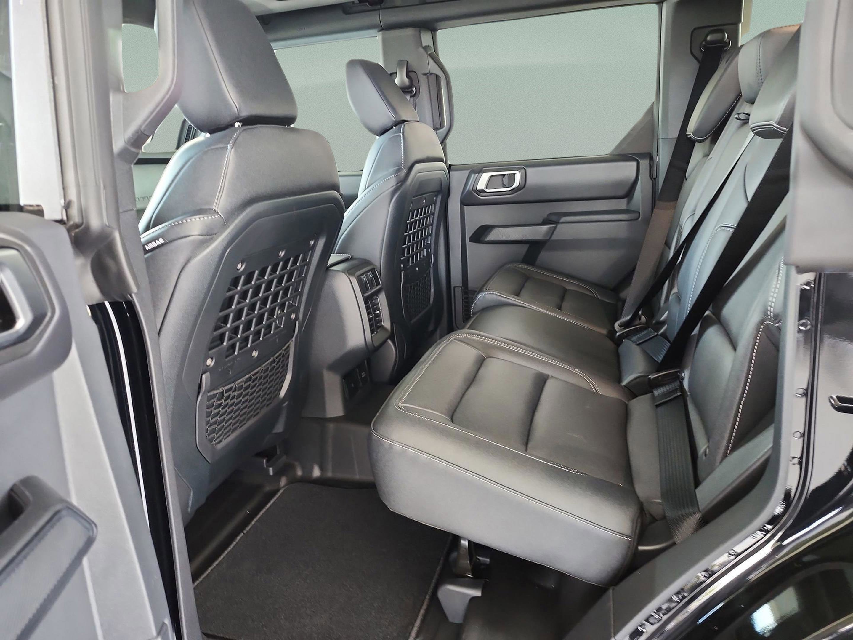 New 2025 Ford Bronco Badlands AWD/4WD image 16
