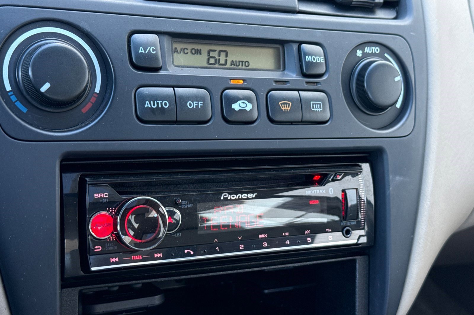 Used 2002 Honda Accord EX image 18