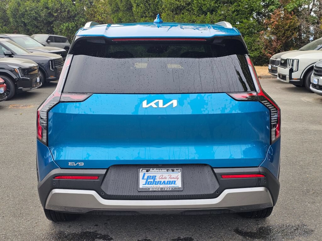 New 2026 Kia EV9 Wind AWD/4WD image 6