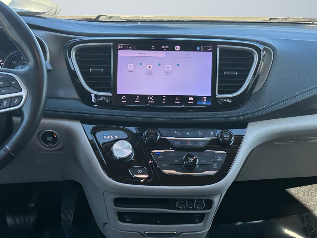 Used 2021 Chrysler Pacifica Touring-L w/ Uconnect Theater Family Group image 11