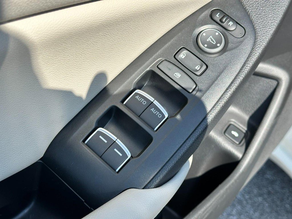 Used 2021 Honda Accord Touring image 17