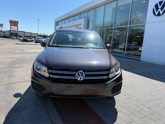 Used 2016 Volkswagen Tiguan S AWD/4WD image 2