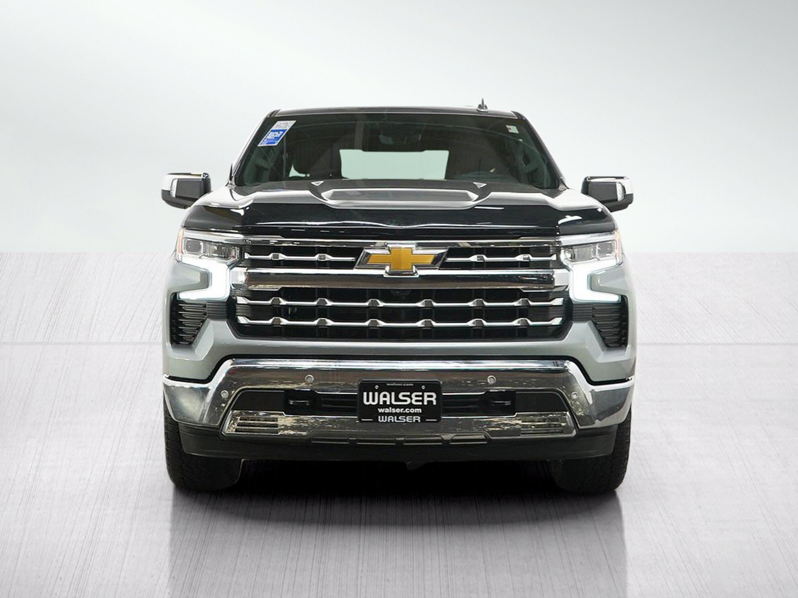Used 2025 Chevrolet Silverado 1500 LTZ w/ LTZ Premium Package AWD/4WD image 8