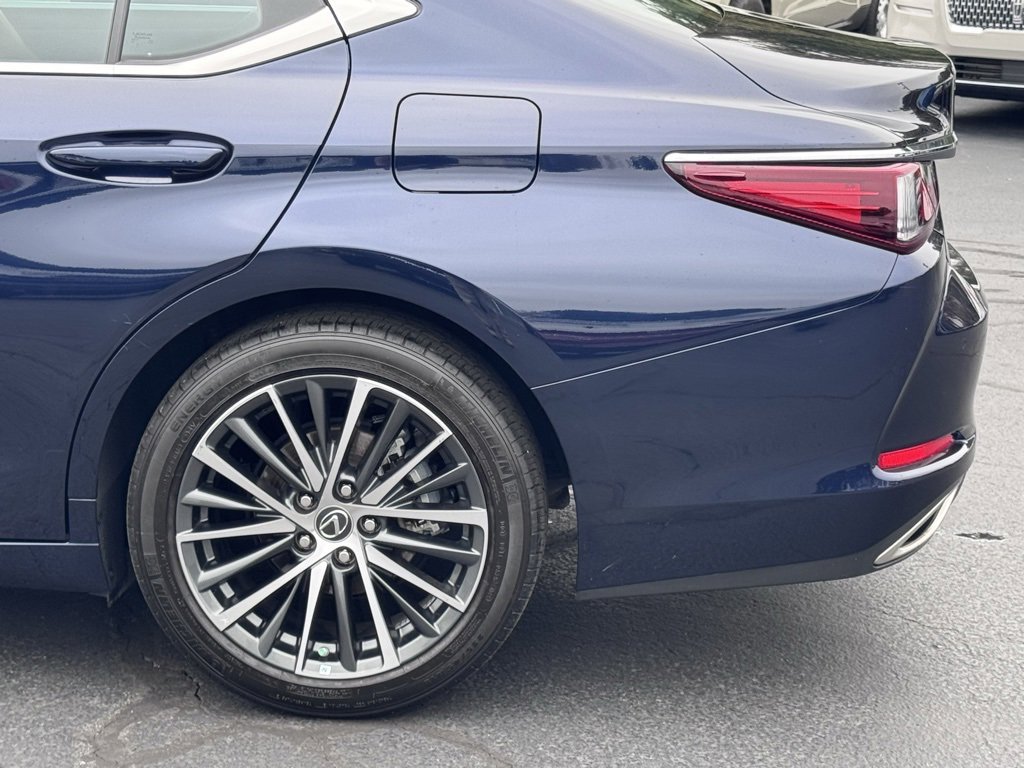 Used 2022 Lexus ES 350 w/ Premium Package image 40