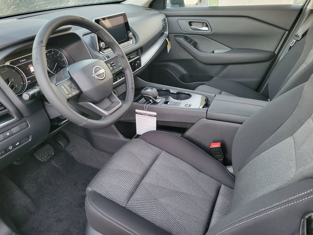 New 2026 Nissan Rogue SV image 7