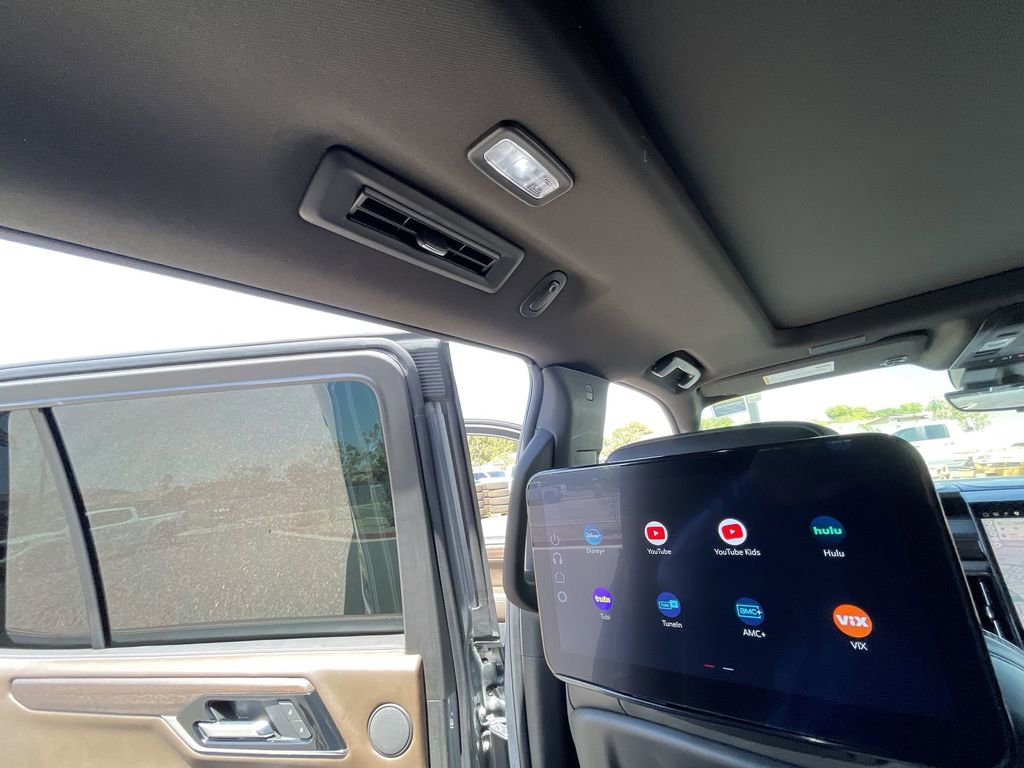 Used 2025 GMC Yukon Denali Ultimate AWD/4WD image 22