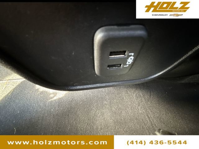 Certified 2022 Chevrolet Equinox RS w/ Infotainment Package image 15