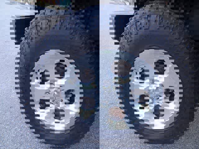 Used 2015 Jeep Wrangler Unlimited Sahara image 34