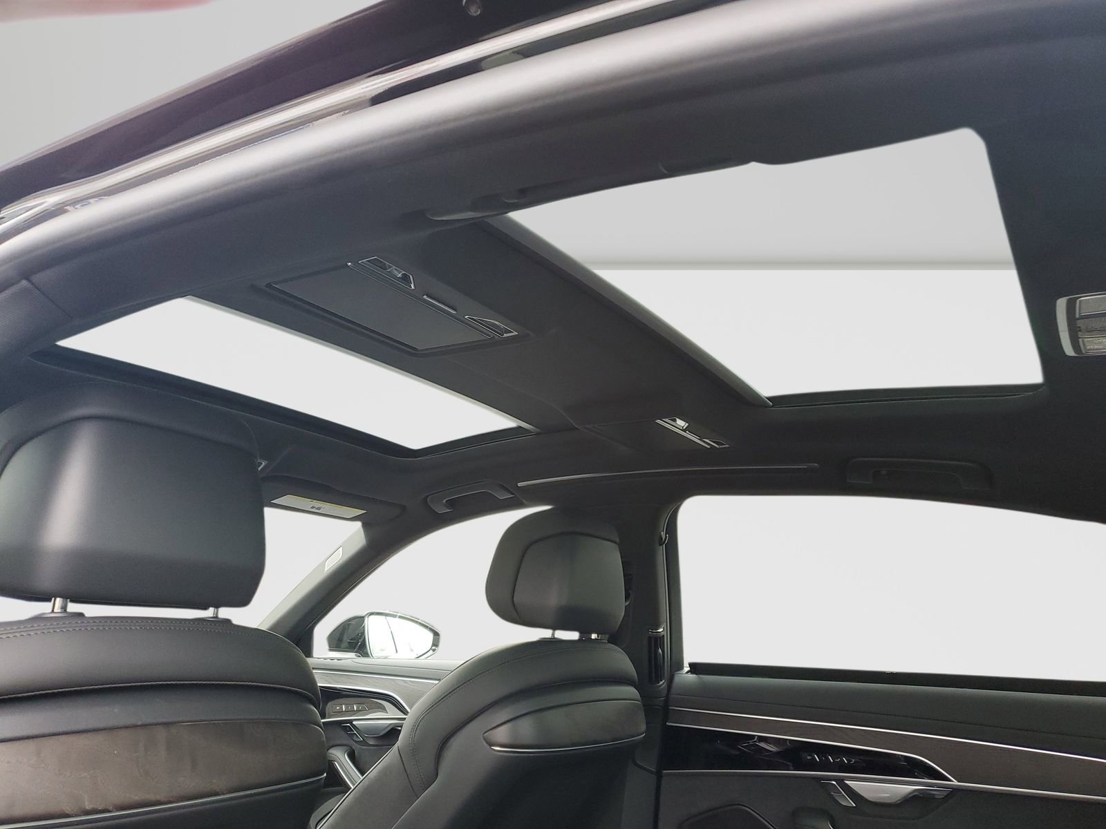 New 2026 Audi A8 L 3.0T AWD/4WD image 17