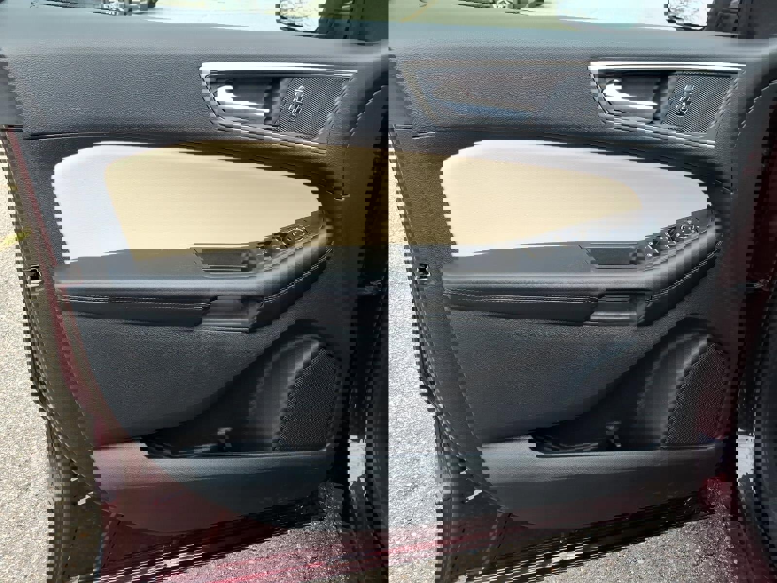 Used 2023 Ford Edge SEL w/ Convenience Package image 15