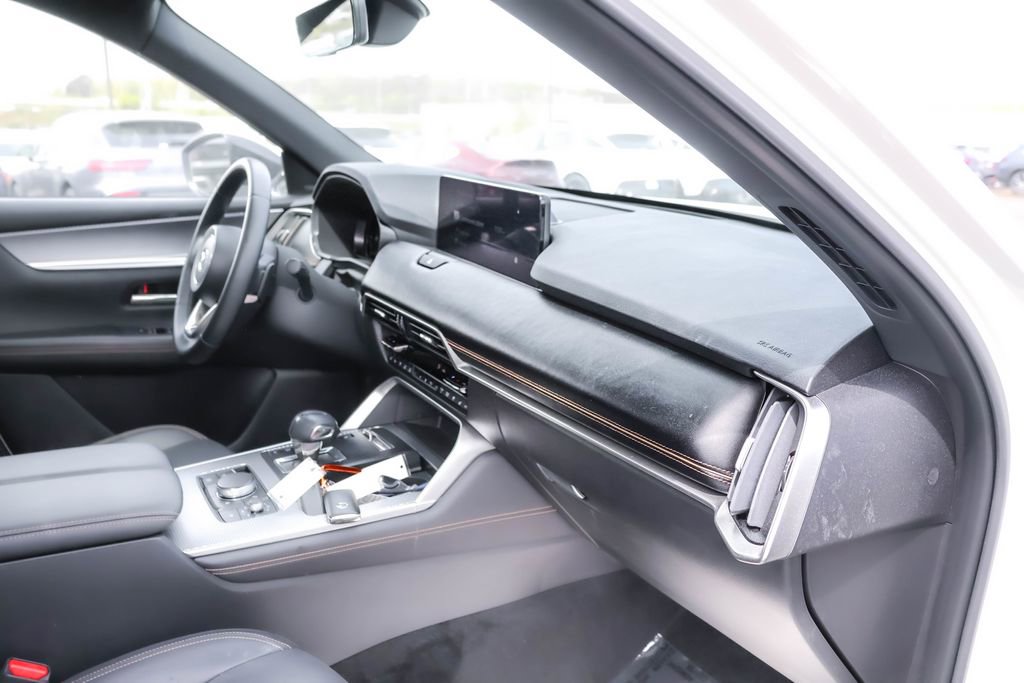 Used 2025 MAZDA CX-70 Plug-In Hybrid w/ Premium Plus AWD/4WD image 34