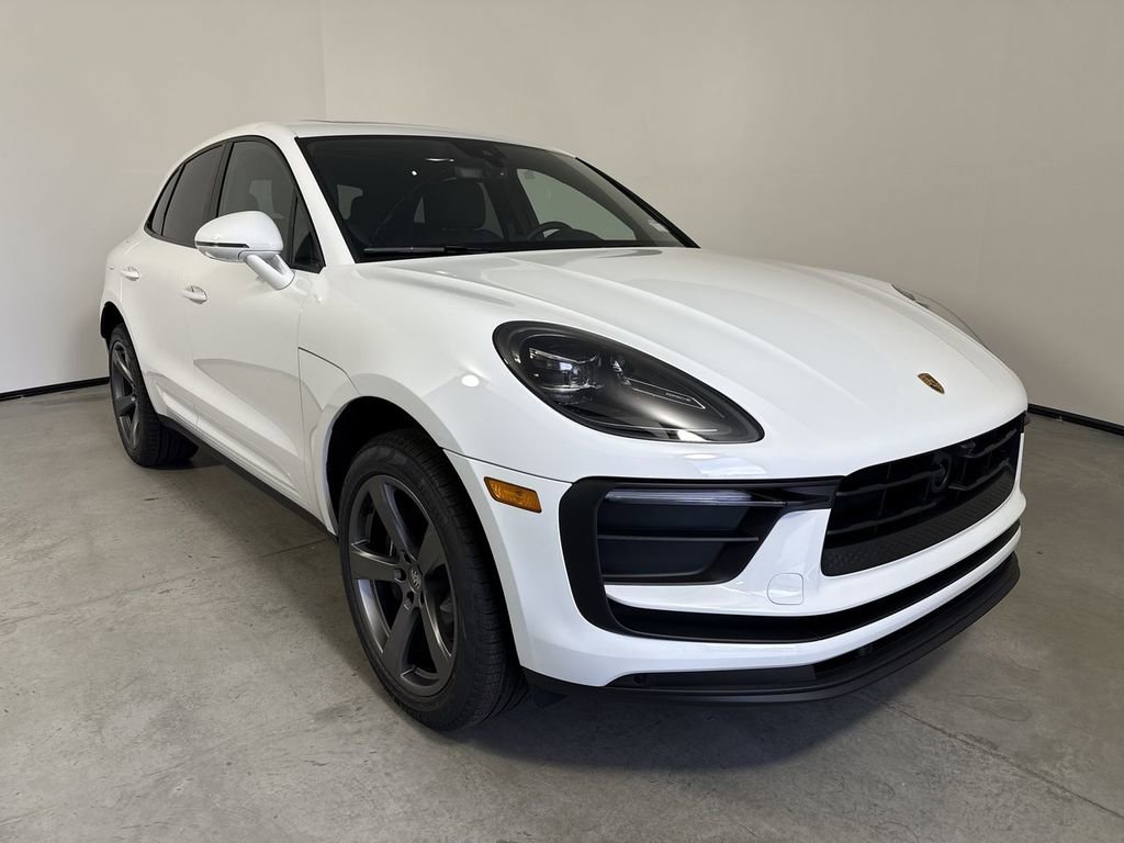 New 2026 Porsche Macan AWD/4WD image 9