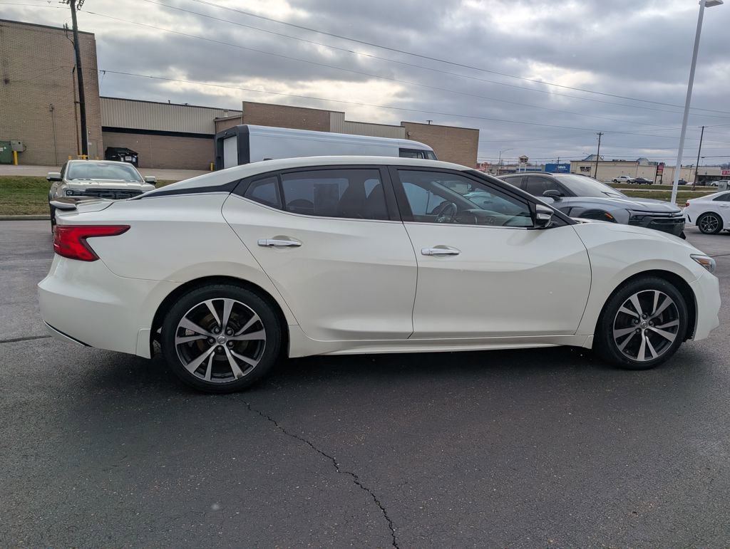 Used 2017 Nissan Maxima Platinum image 8