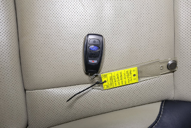 Used 2025 Subaru Outback Limited AWD/4WD image 44