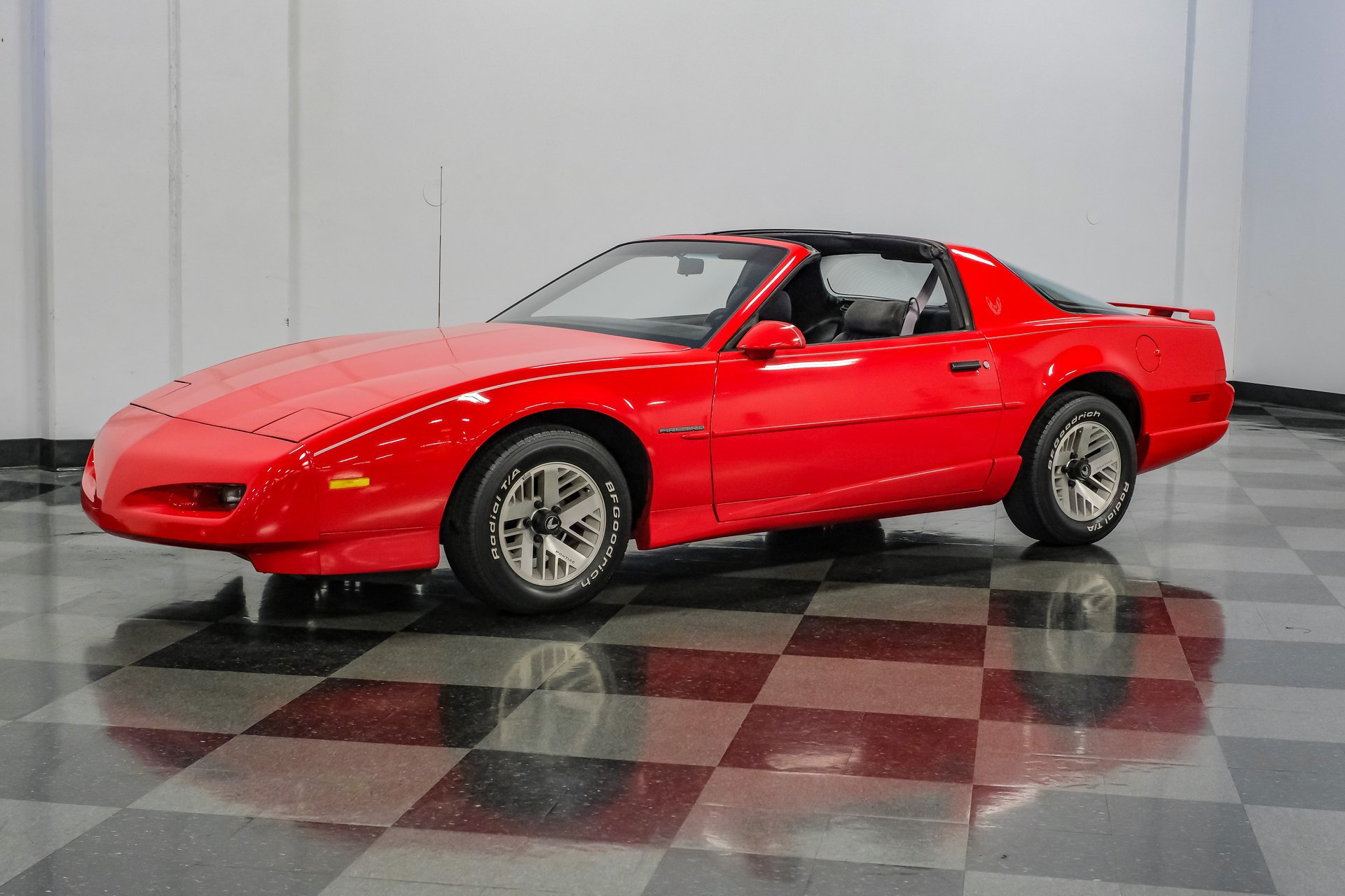 Used 1992 Pontiac Firebird Coupe RWD image 6
