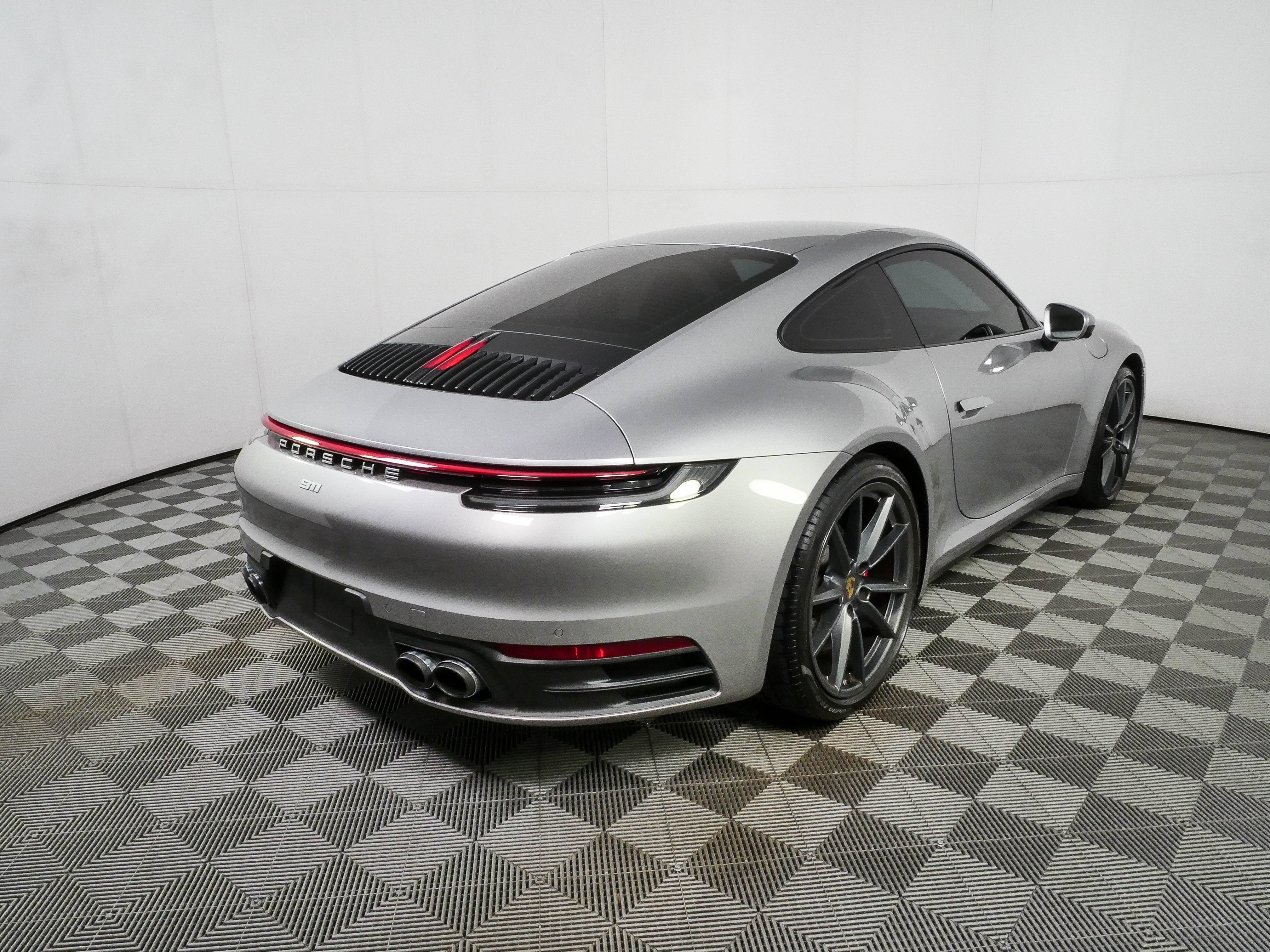 Certified 2022 Porsche 911 Carrera RWD image 27