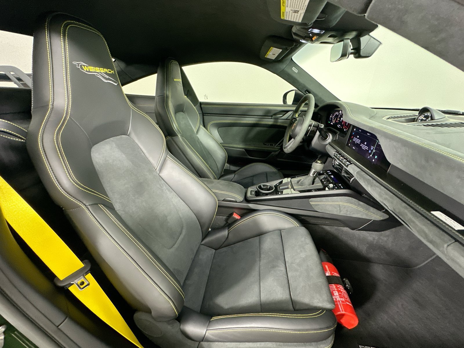 Used 2026 Porsche 911 GT3 RWD image 40