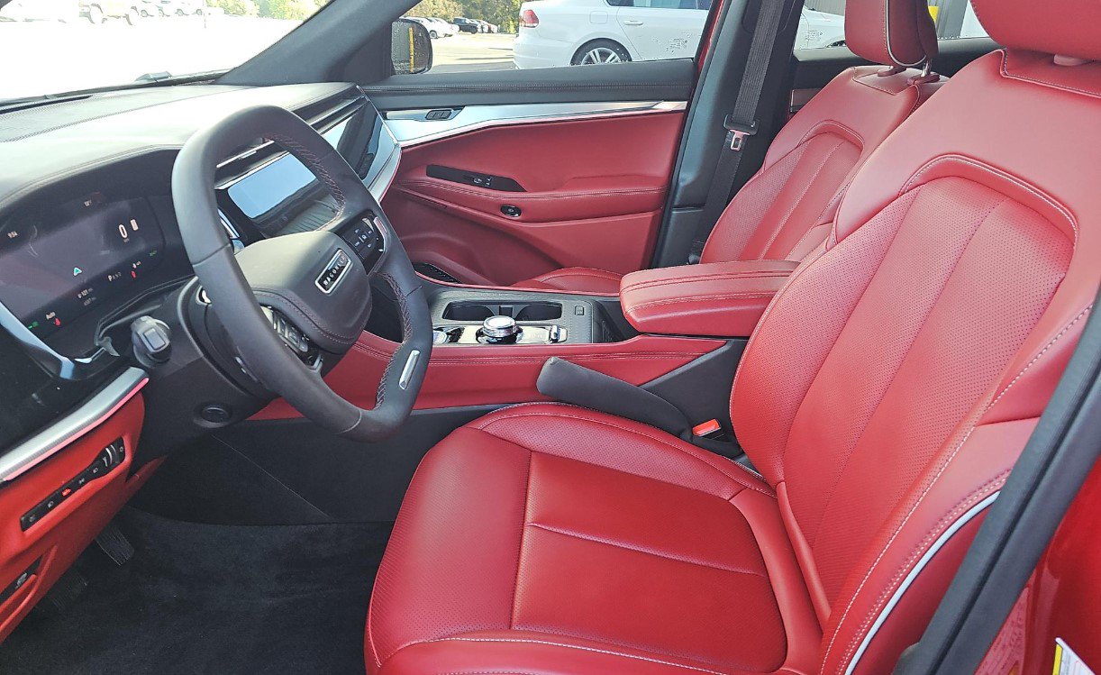 Used 2024 Jeep Wagoneer Launch Edition AWD/4WD image 7