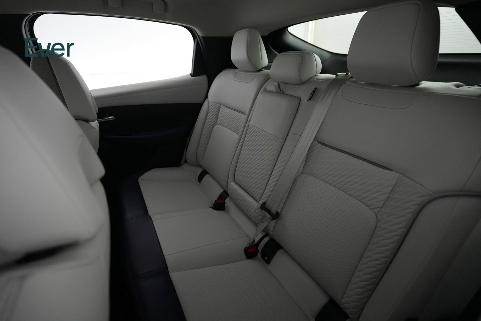 Used 2026 Nissan Leaf Platinum+ w/ Floor Mat Package (Platinum+) FWD image 24