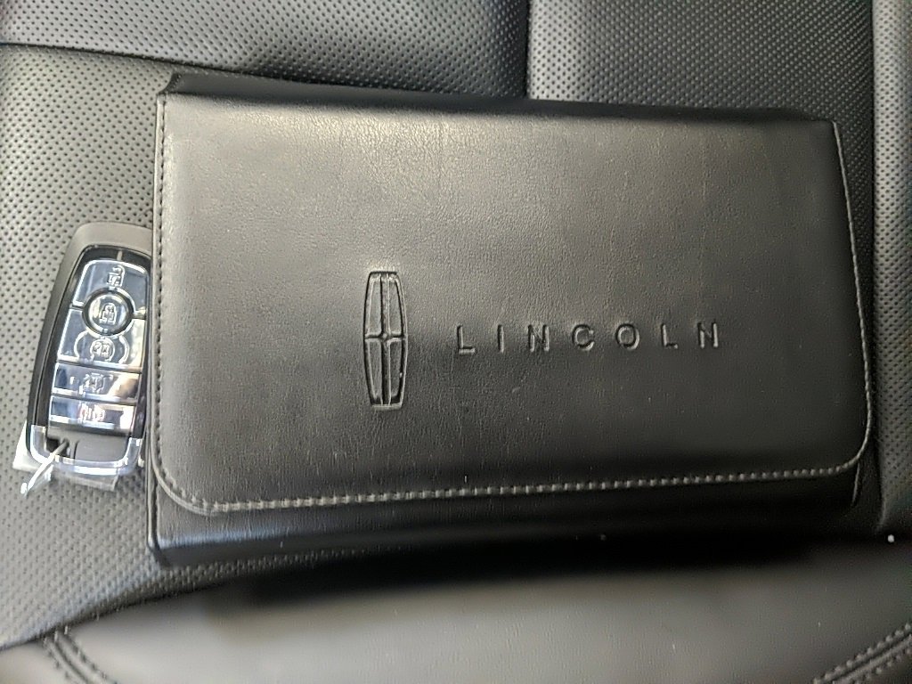 Certified 2022 Lincoln Corsair AWD w/ Premium Package image 32