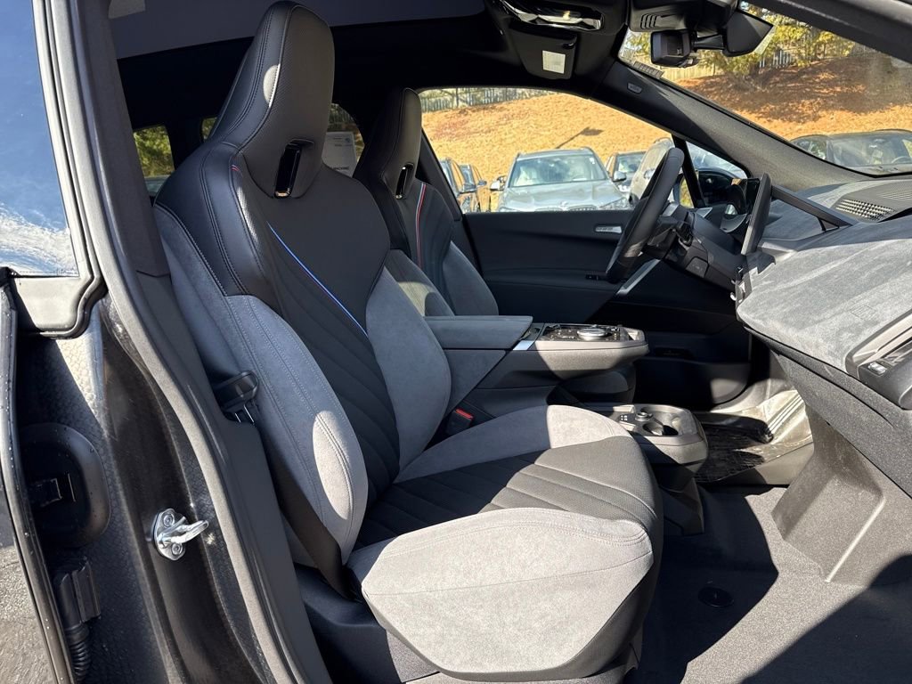 New 2026 BMW iX xDrive45 AWD/4WD image 25
