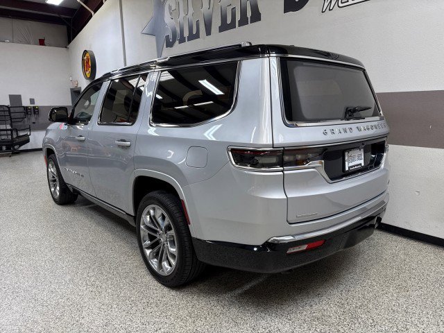 Used 2022 Jeep Grand Wagoneer Series II w/ Premium Group II image 7