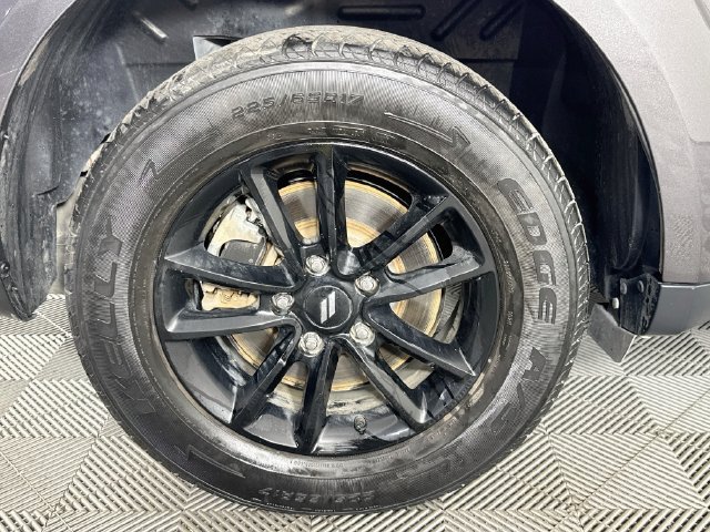 Used 2019 Dodge Journey SE w/ Blacktop Package FWD image 29