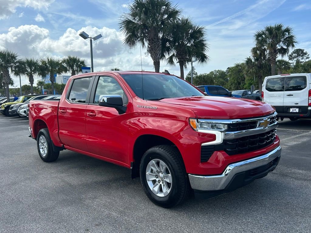 Used 2025 Chevrolet Silverado 1500 LT image 8