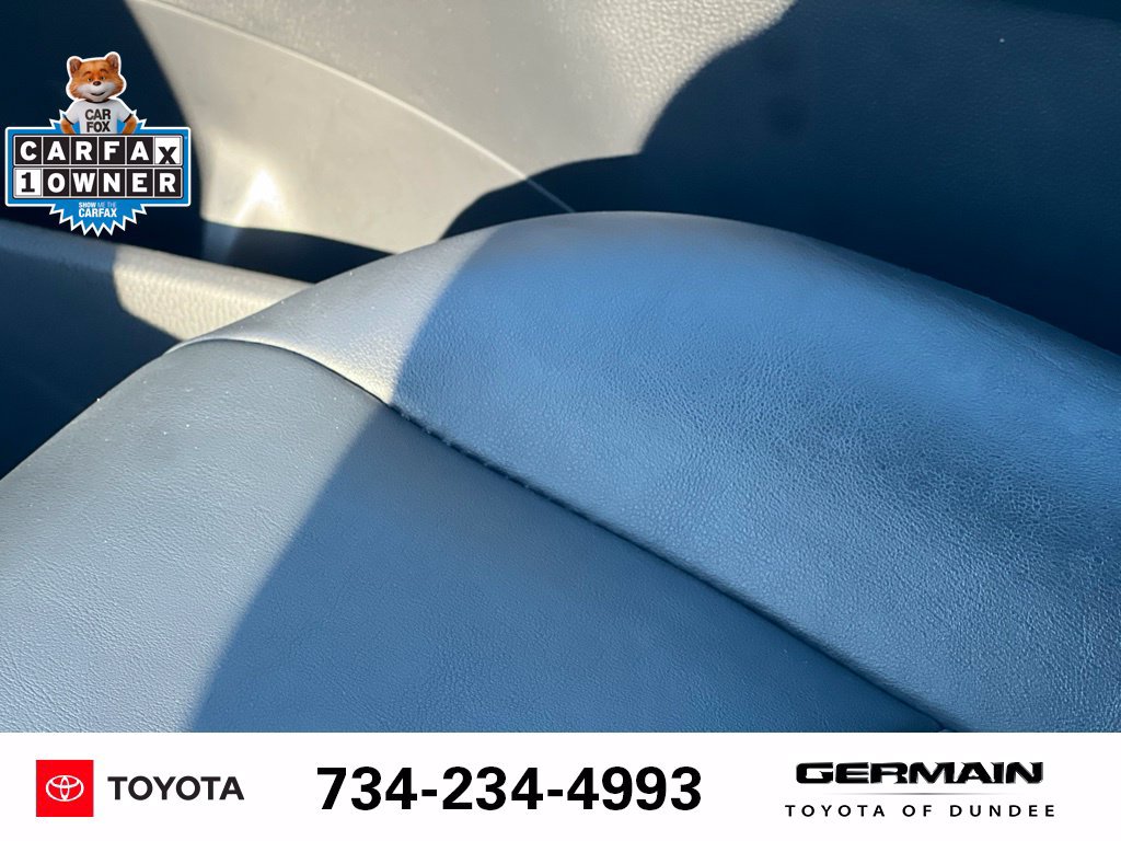 Used 2022 Toyota RAV4 XLE Premium AWD/4WD image 19