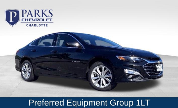 Used 2025 Chevrolet Malibu LT FWD image 1